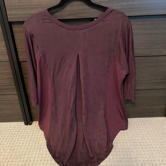 Lululemon top - Picture 2 of 2